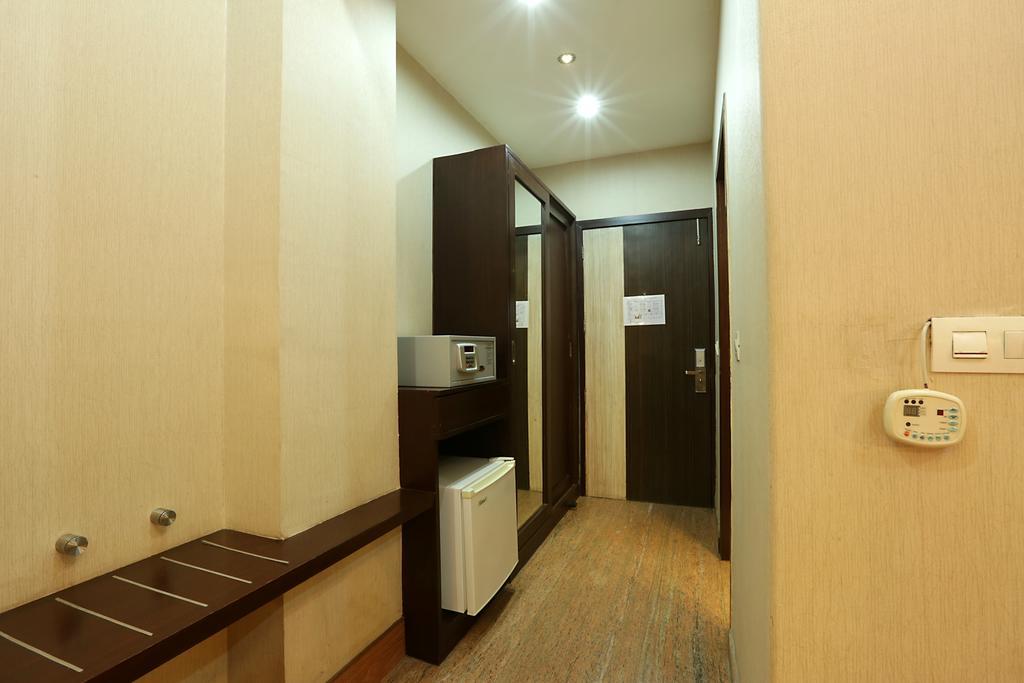 Corporate Regency Hotel New Delhi Ngoại thất bức ảnh