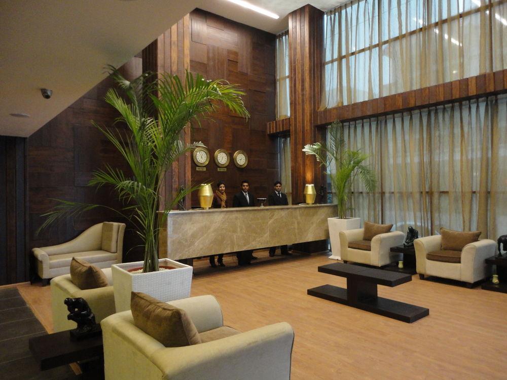 Corporate Regency Hotel New Delhi Ngoại thất bức ảnh