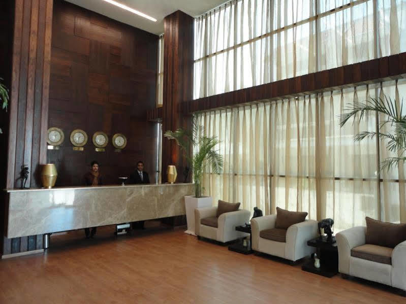Corporate Regency Hotel New Delhi Ngoại thất bức ảnh