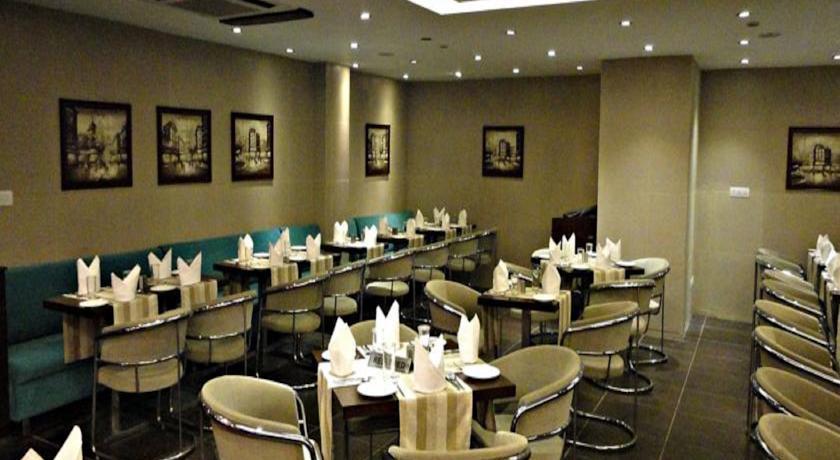 Corporate Regency Hotel New Delhi Ngoại thất bức ảnh