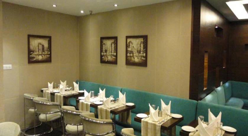 Corporate Regency Hotel New Delhi Ngoại thất bức ảnh
