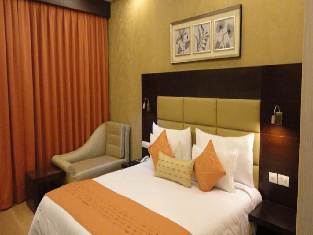 Corporate Regency Hotel New Delhi Phòng bức ảnh