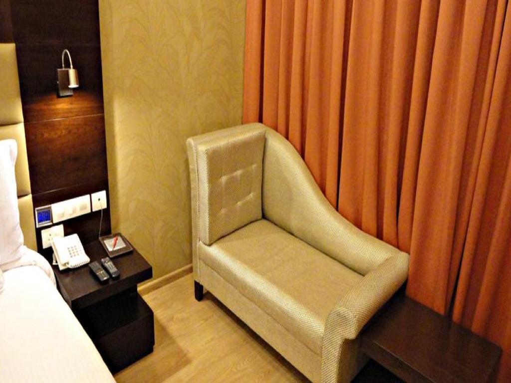 Corporate Regency Hotel New Delhi Phòng bức ảnh